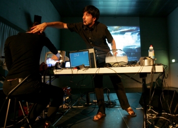 AV-CircuitBending