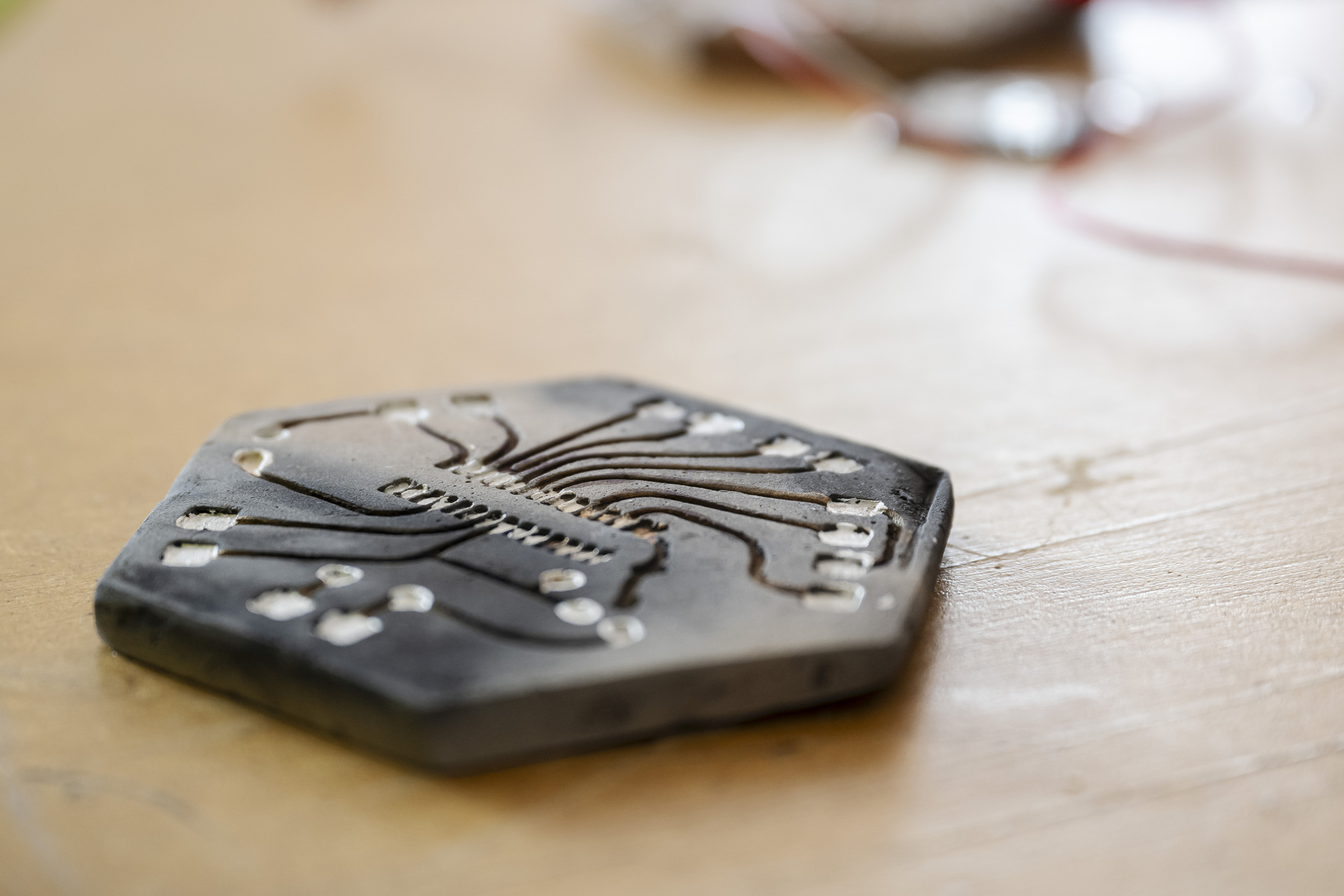 AMRO24 Exhibitions "Clay PCB", by Patrícia J. Reis & Stefanie Wuschitz