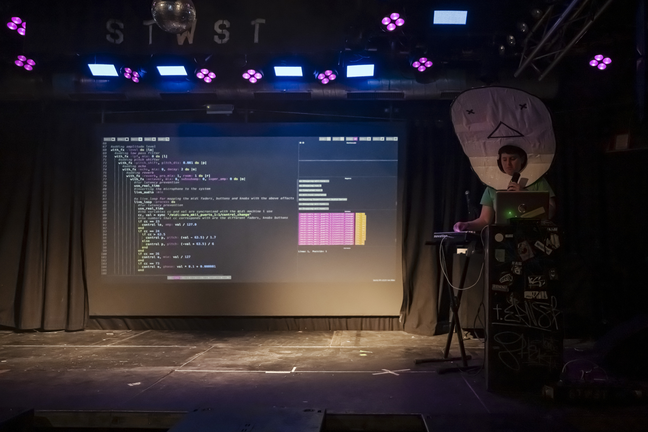 AMRO24 Exhibitions "Thanks for Listening", by Mitsitron