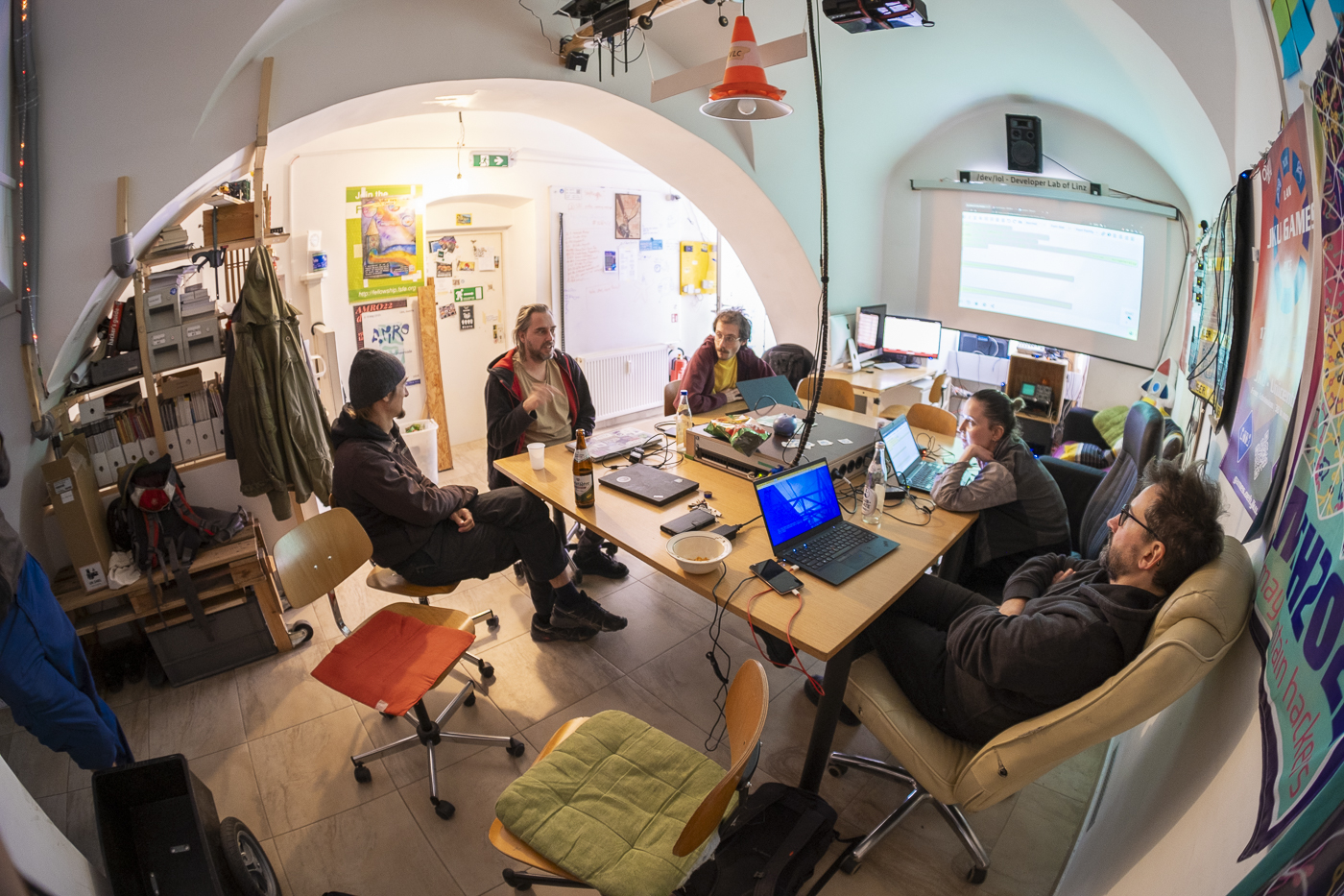 AMRO24 Exhibitions "where_is_my_money", by Vo Ezn